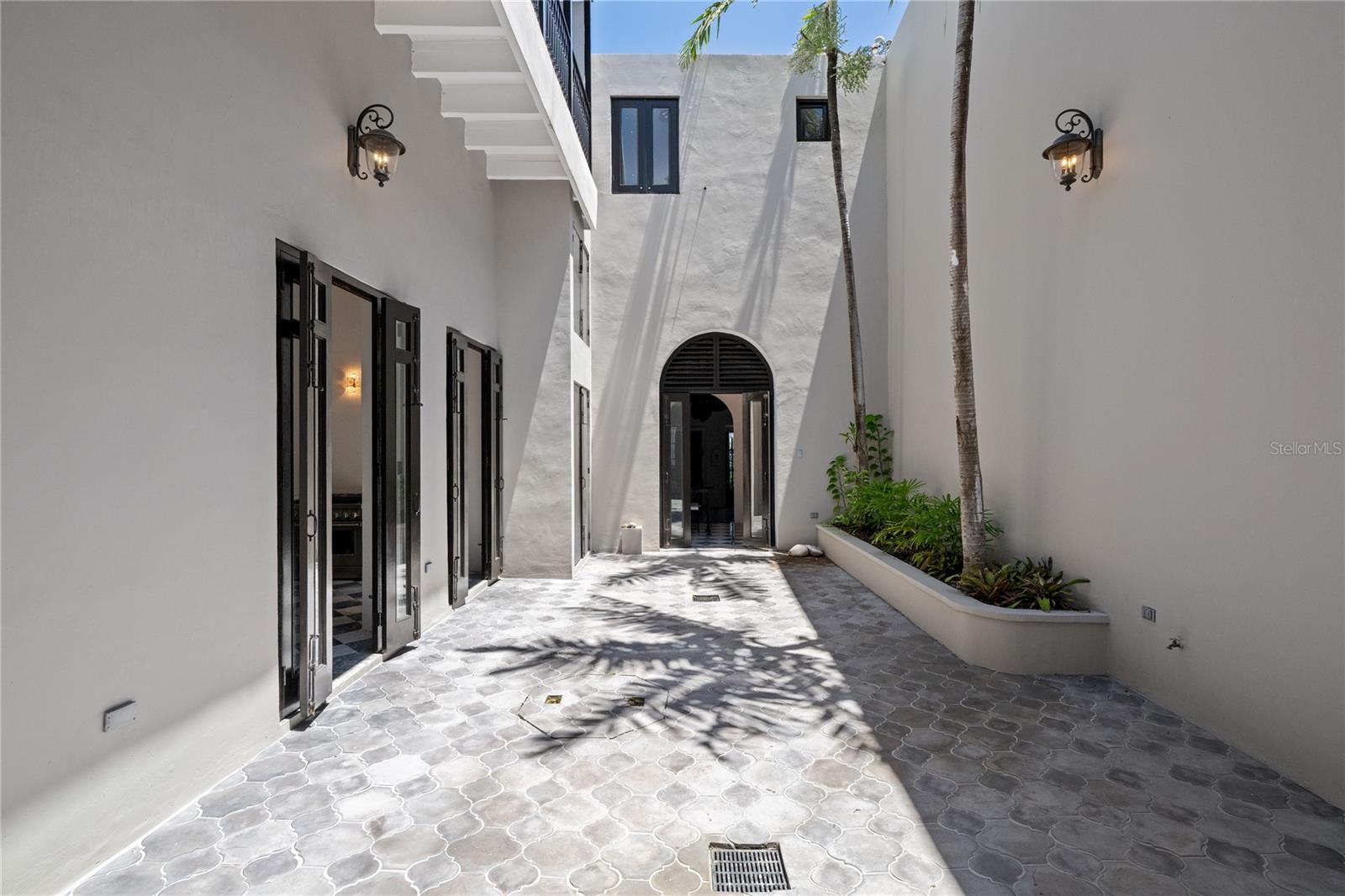 PR9115557 Property Photo