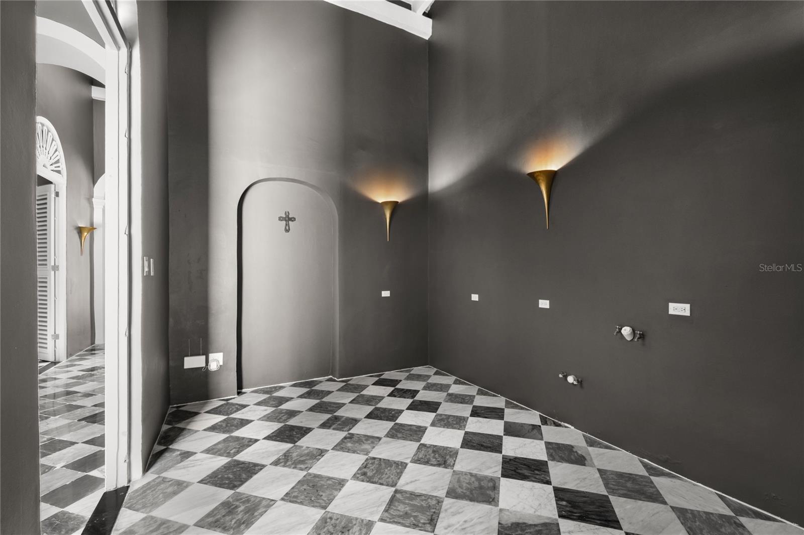 PR9115557 Property Photo