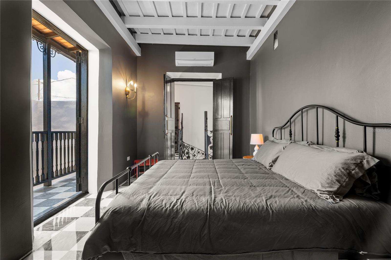 PR9115557 Property Photo