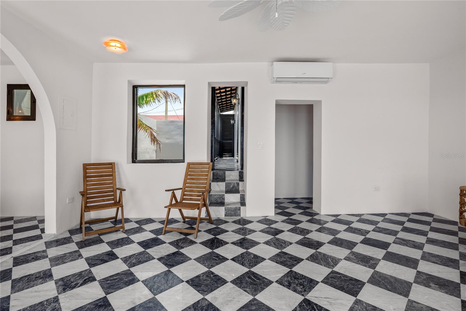 PR9115557 Property Photo