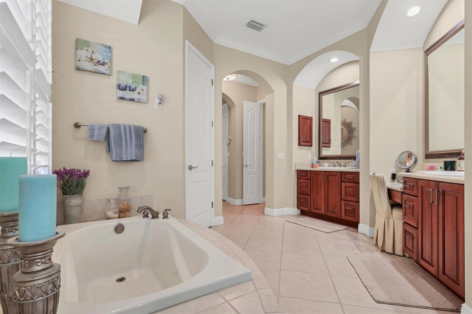 A4662459 Property Photo
