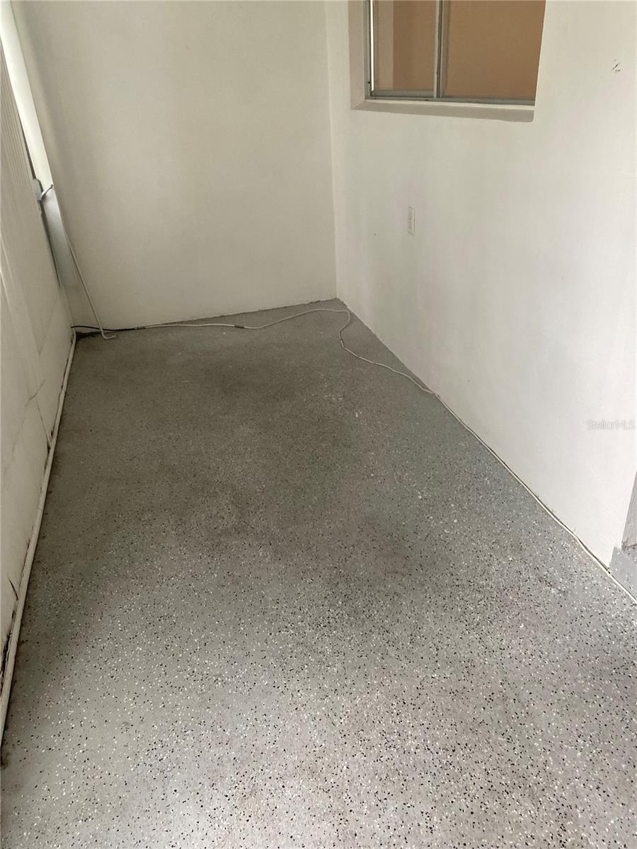 TB8418963 Property Photo