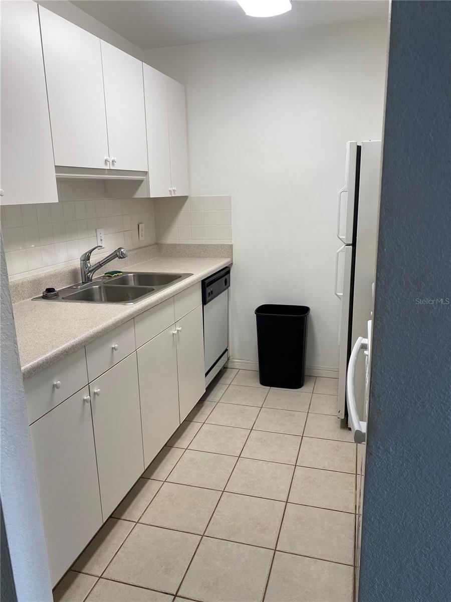 TB8418963 Property Photo