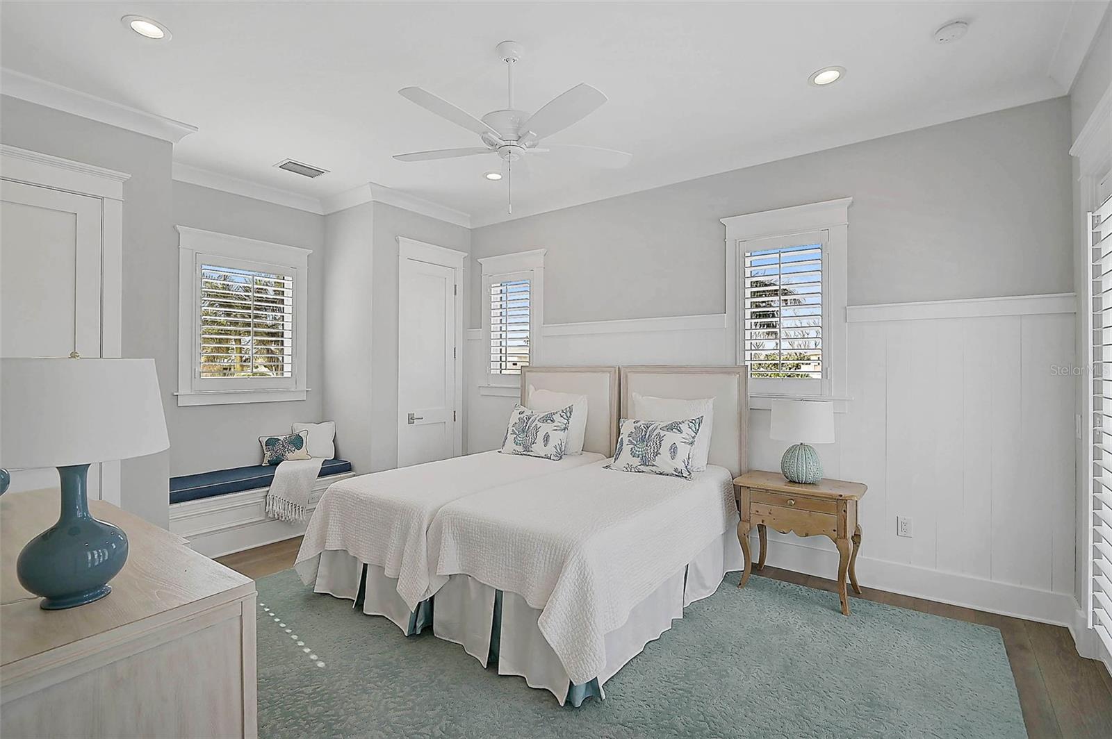 A4662504 Property Photo