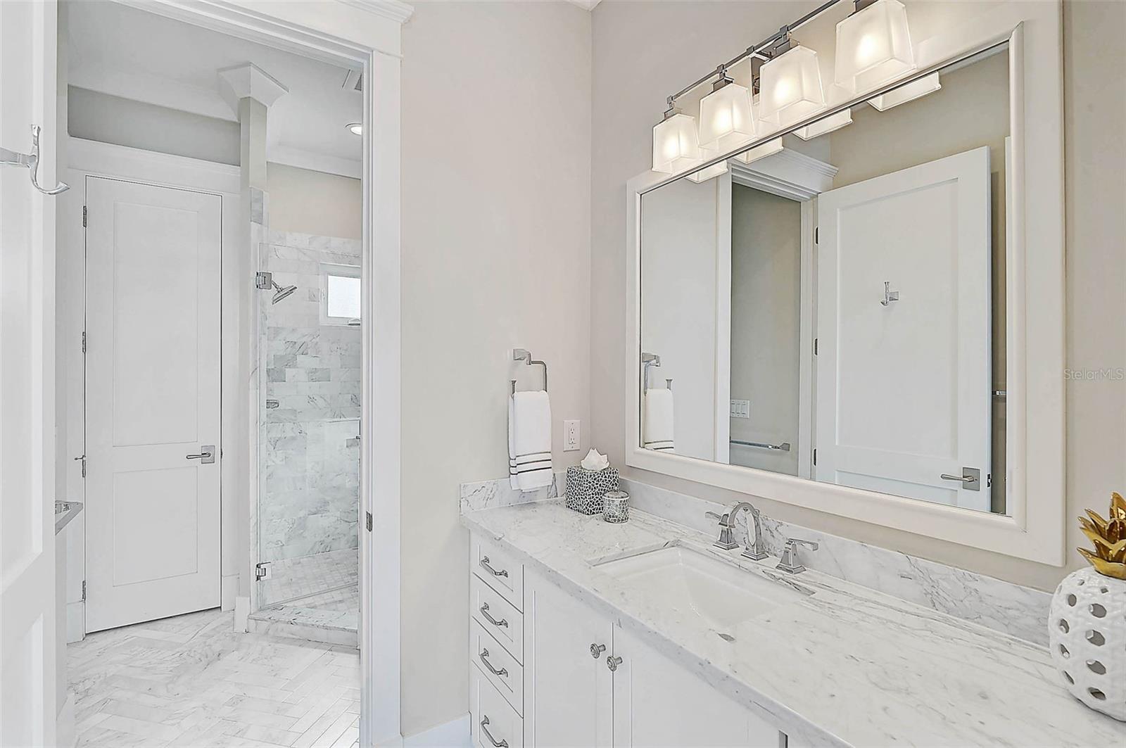 A4662504 Property Photo