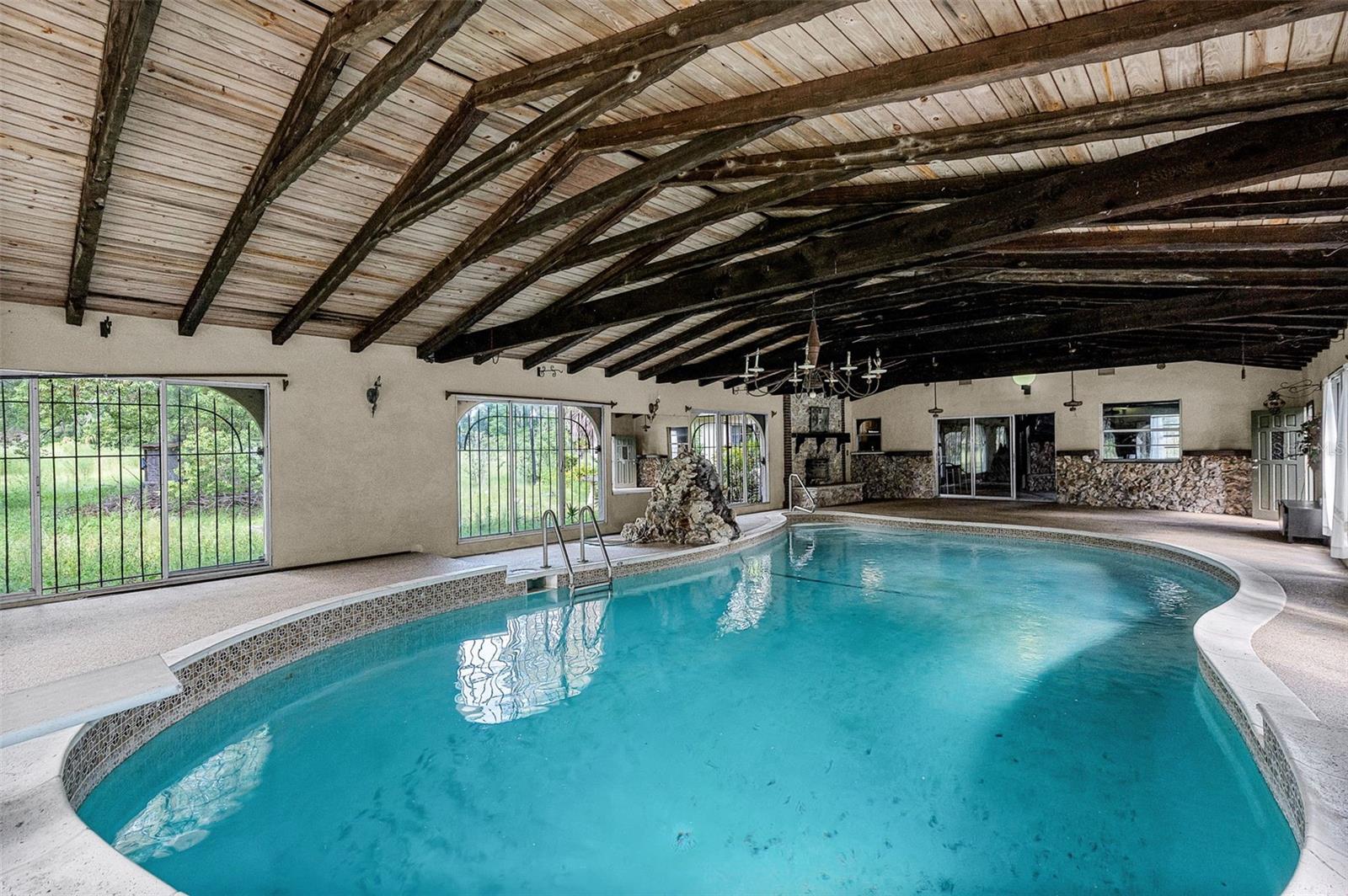 O6337044 Property Photo