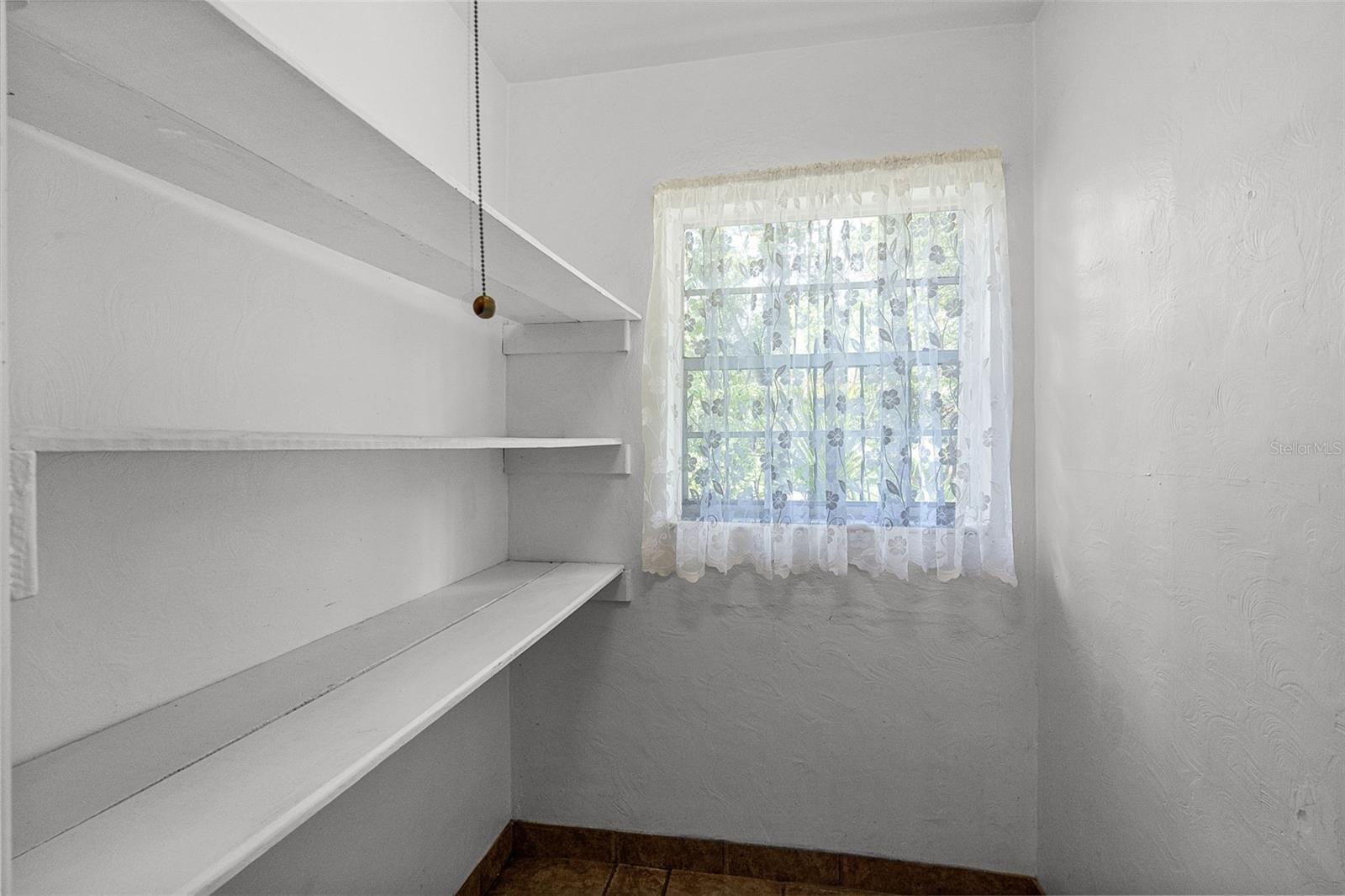 O6337044 Property Photo