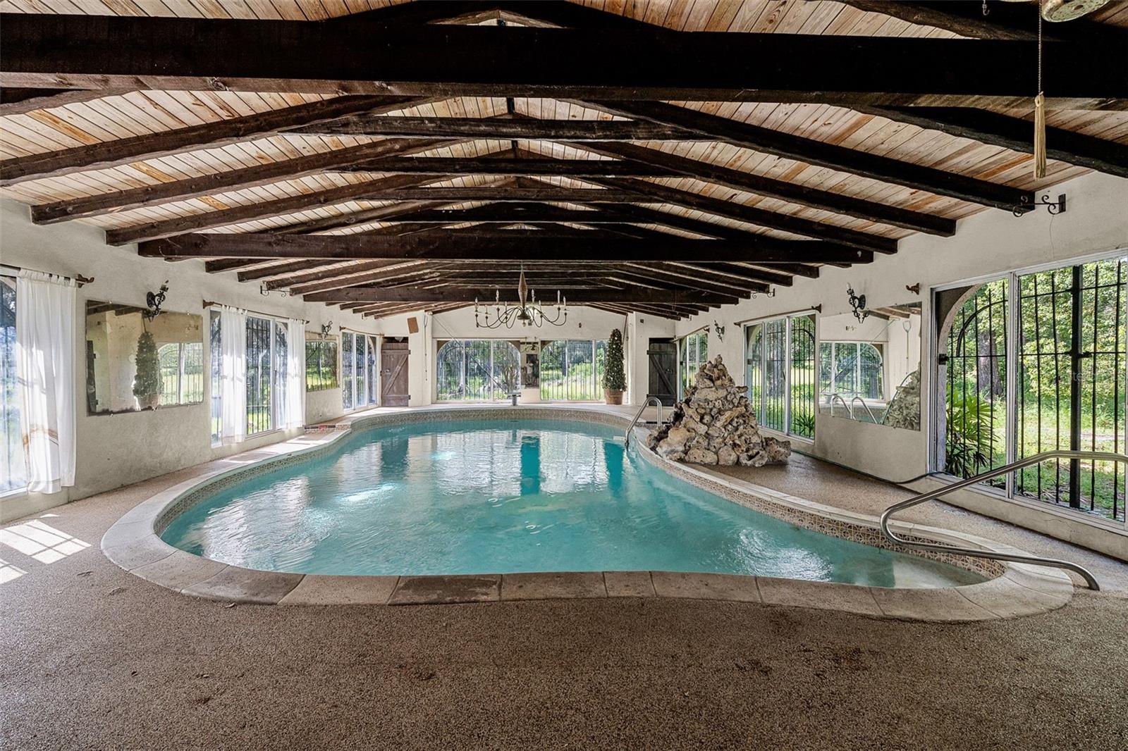 O6337044 Property Photo