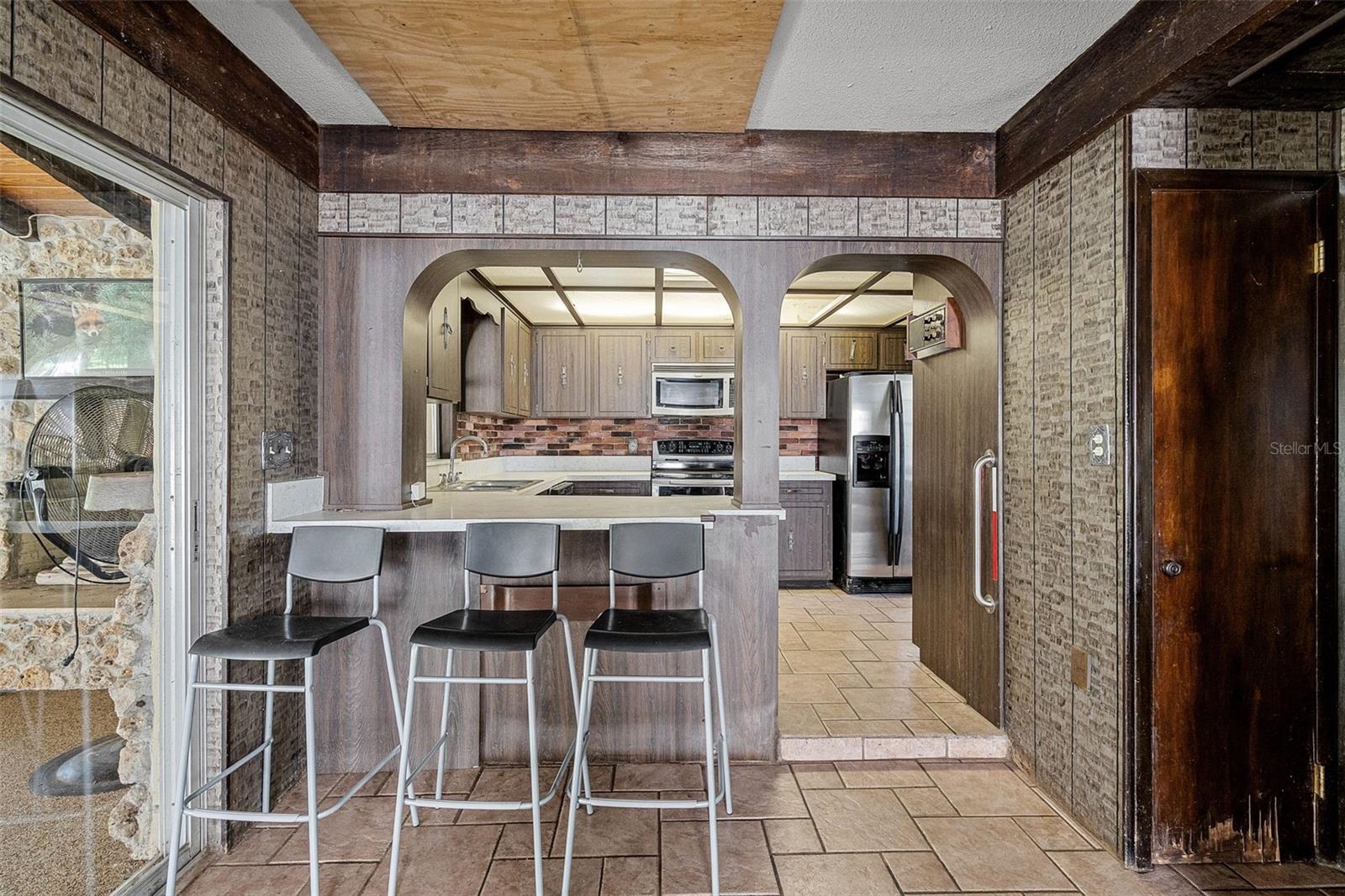 O6337044 Property Photo