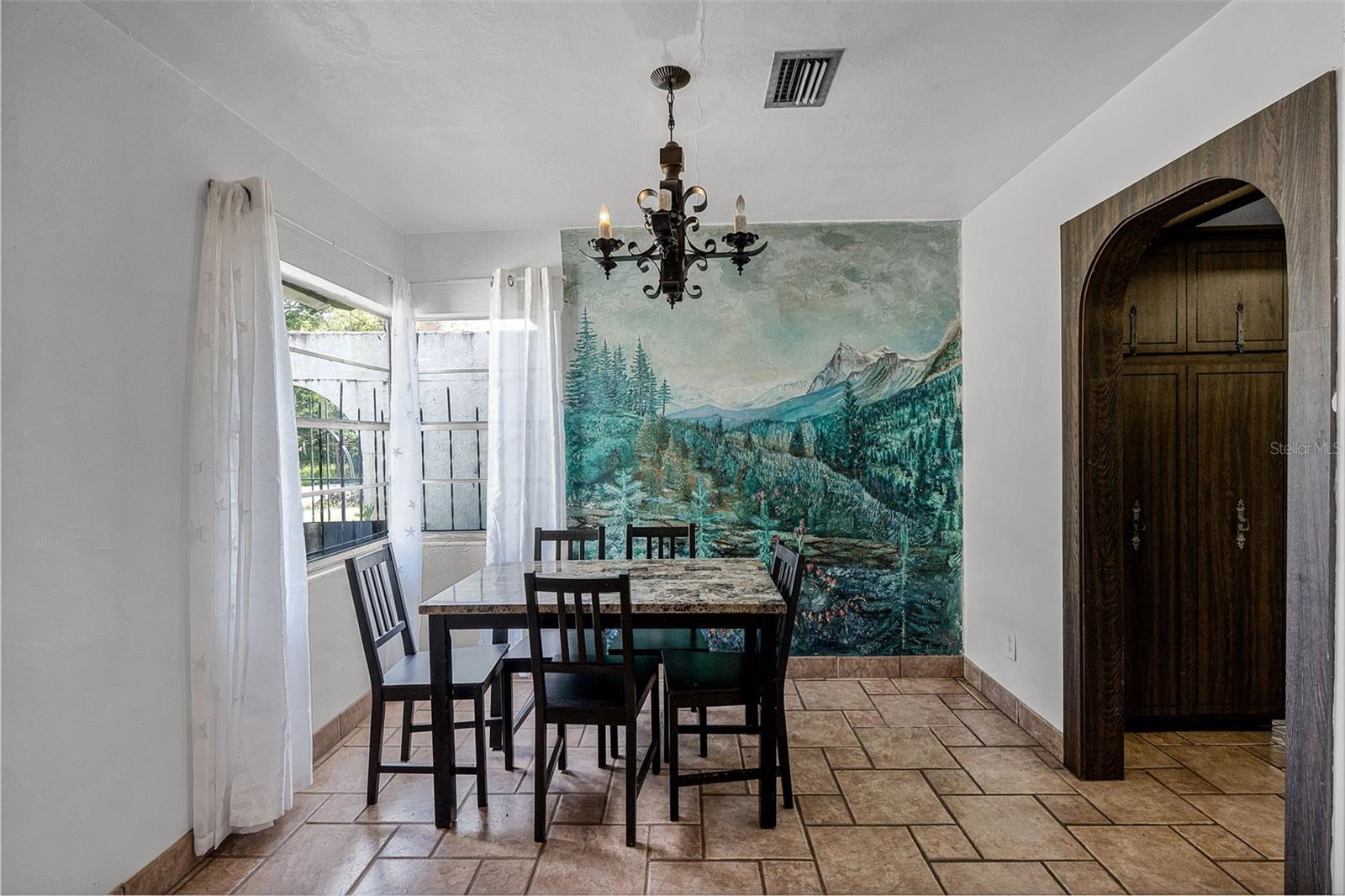 O6337044 Property Photo