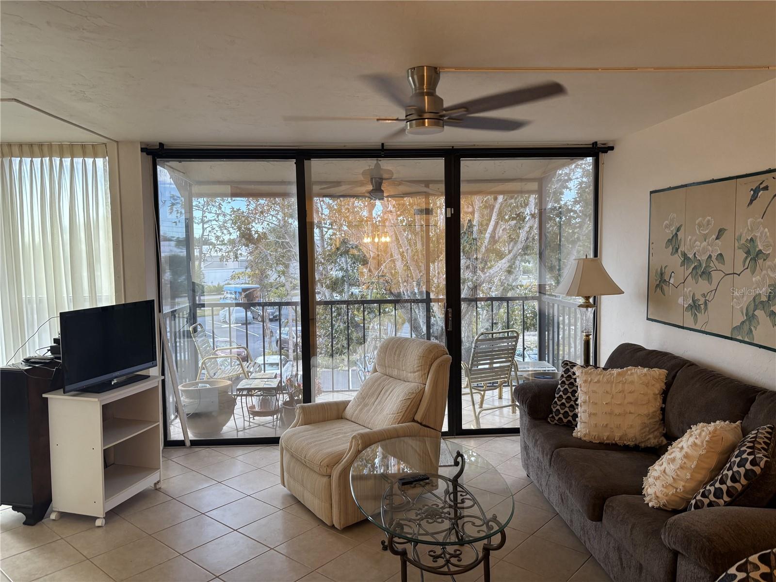 TB8419001 Property Photo