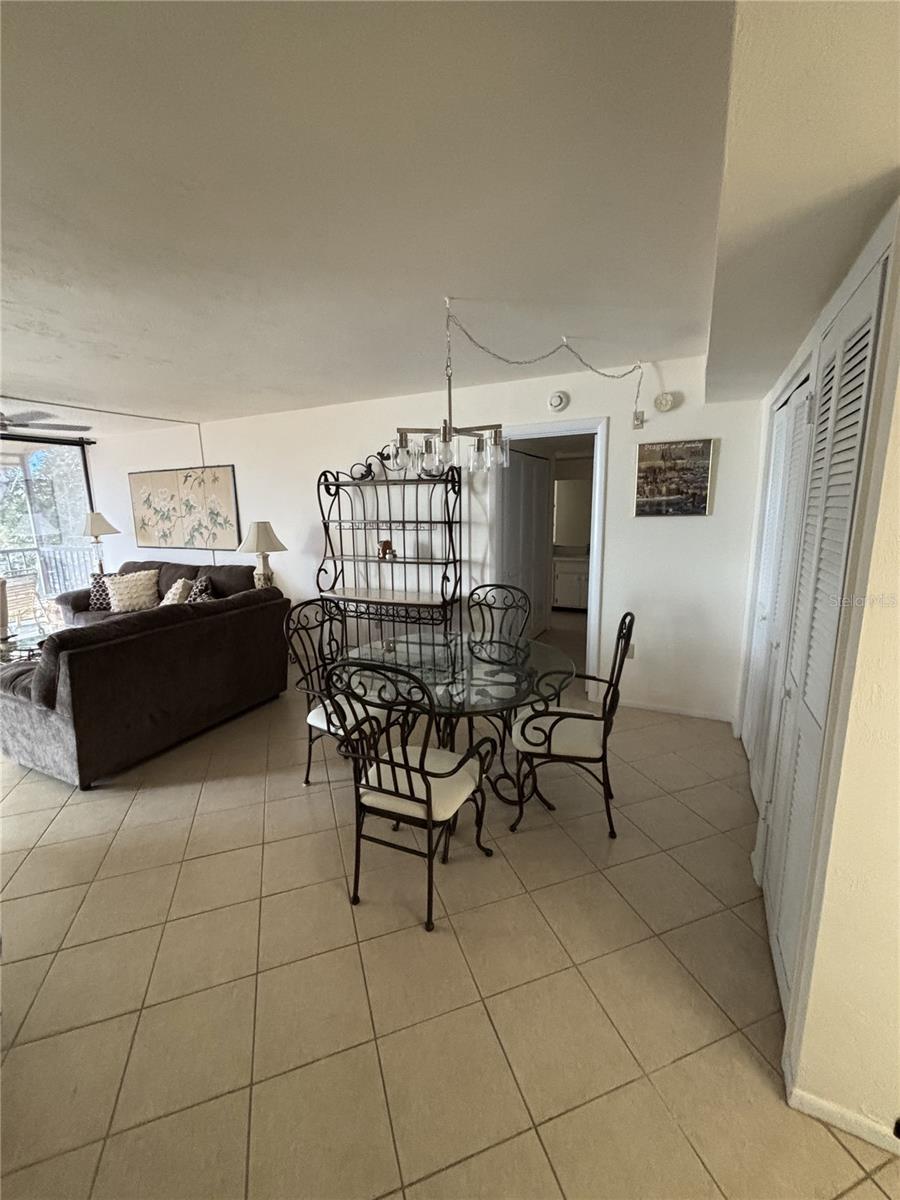 TB8419001 Property Photo