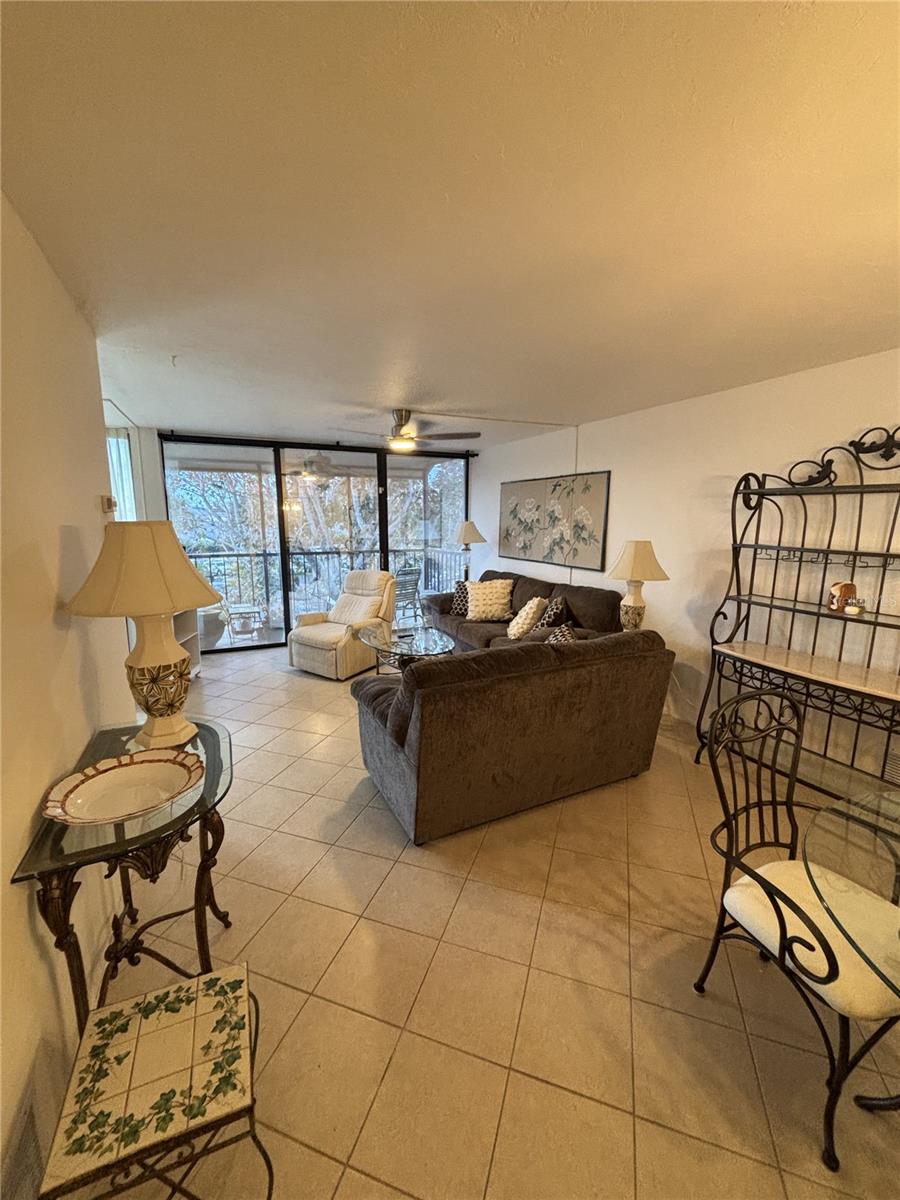 TB8419001 Property Photo