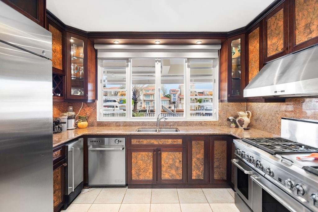 PR9115570 Property Photo