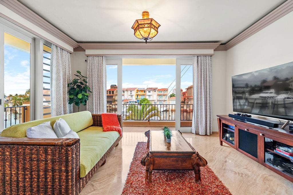 PR9115570 Property Photo