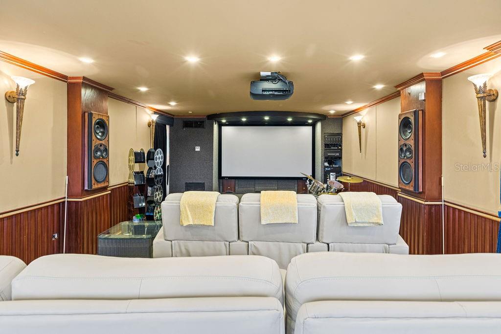 PR9115570 Property Photo