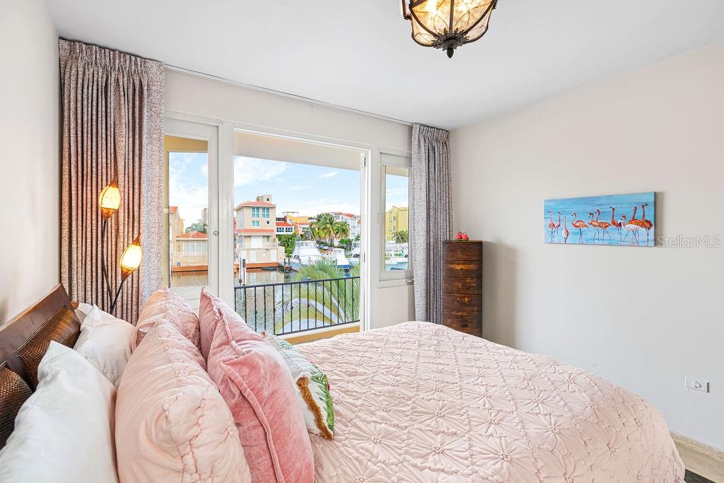 PR9115570 Property Photo