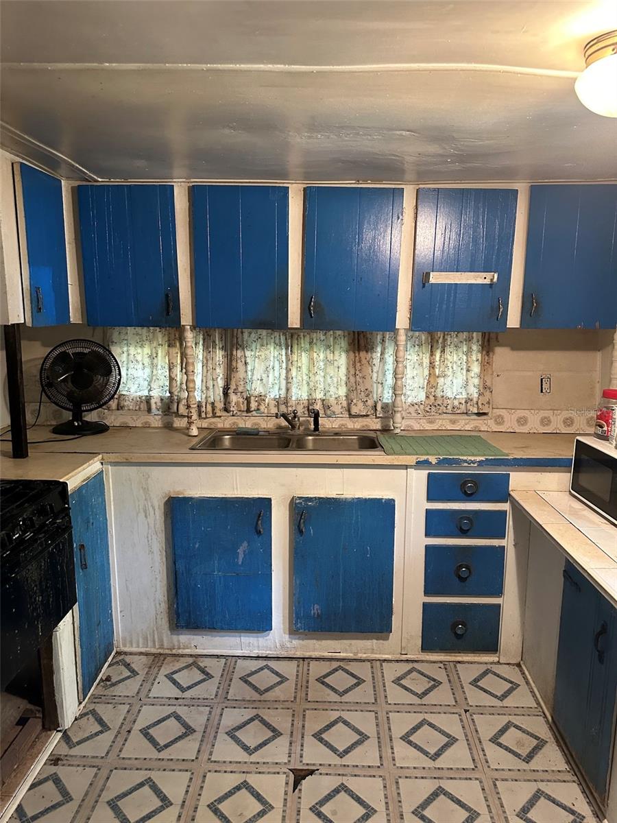 OM707883 Property Photo