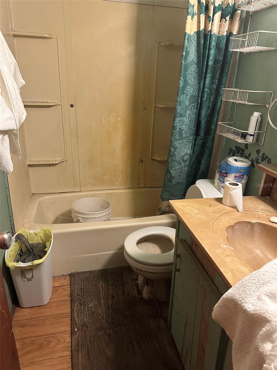 OM707883 Property Photo