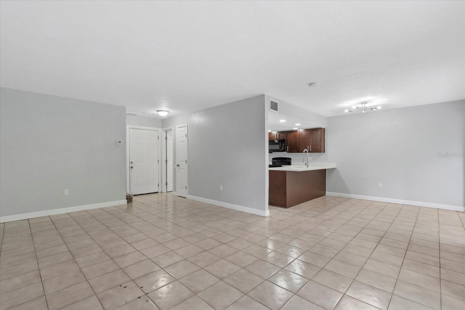 1125 LONGFELLOW WAY, SARASOTA, FL, 34243