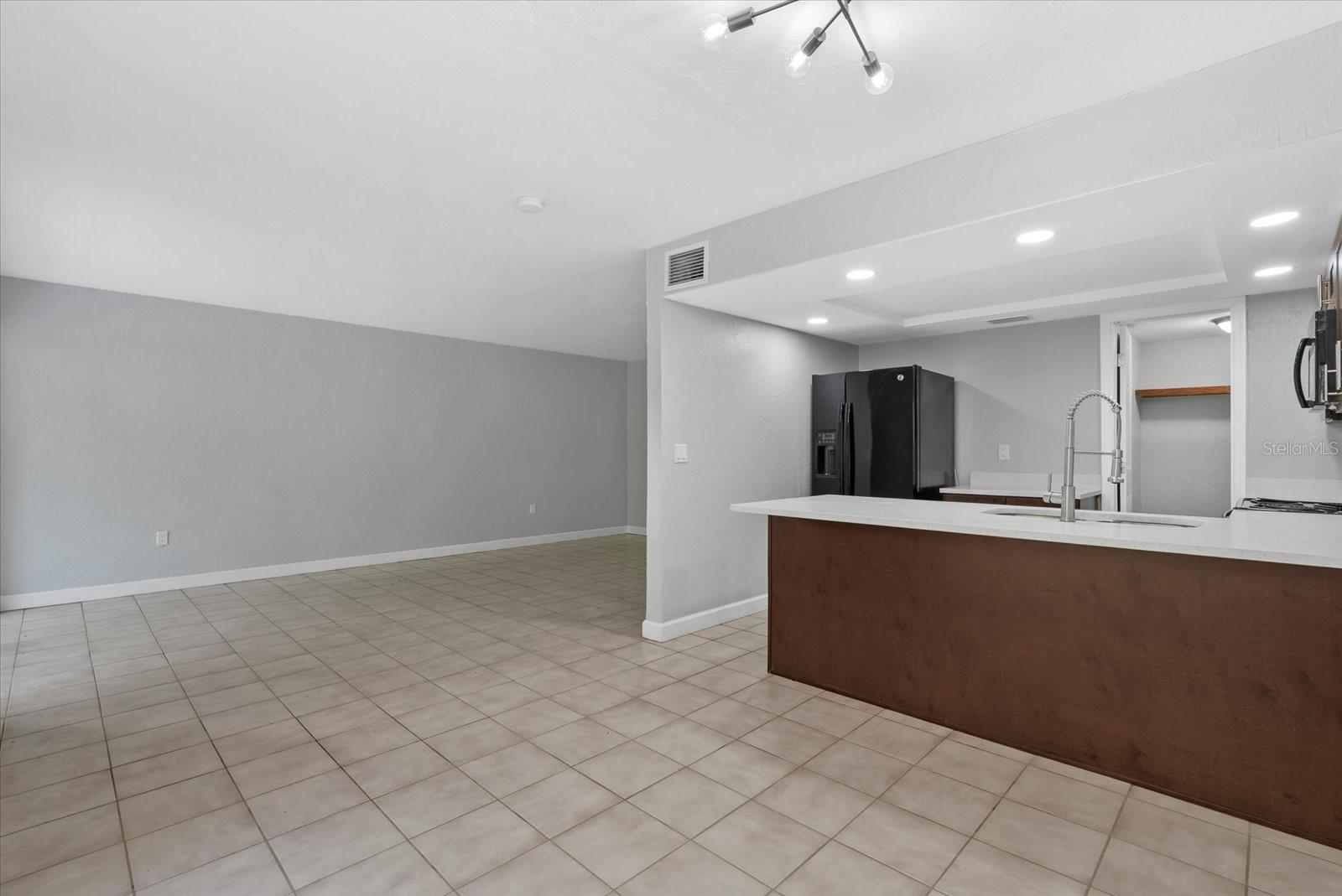 1125 LONGFELLOW WAY, SARASOTA, FL, 34243