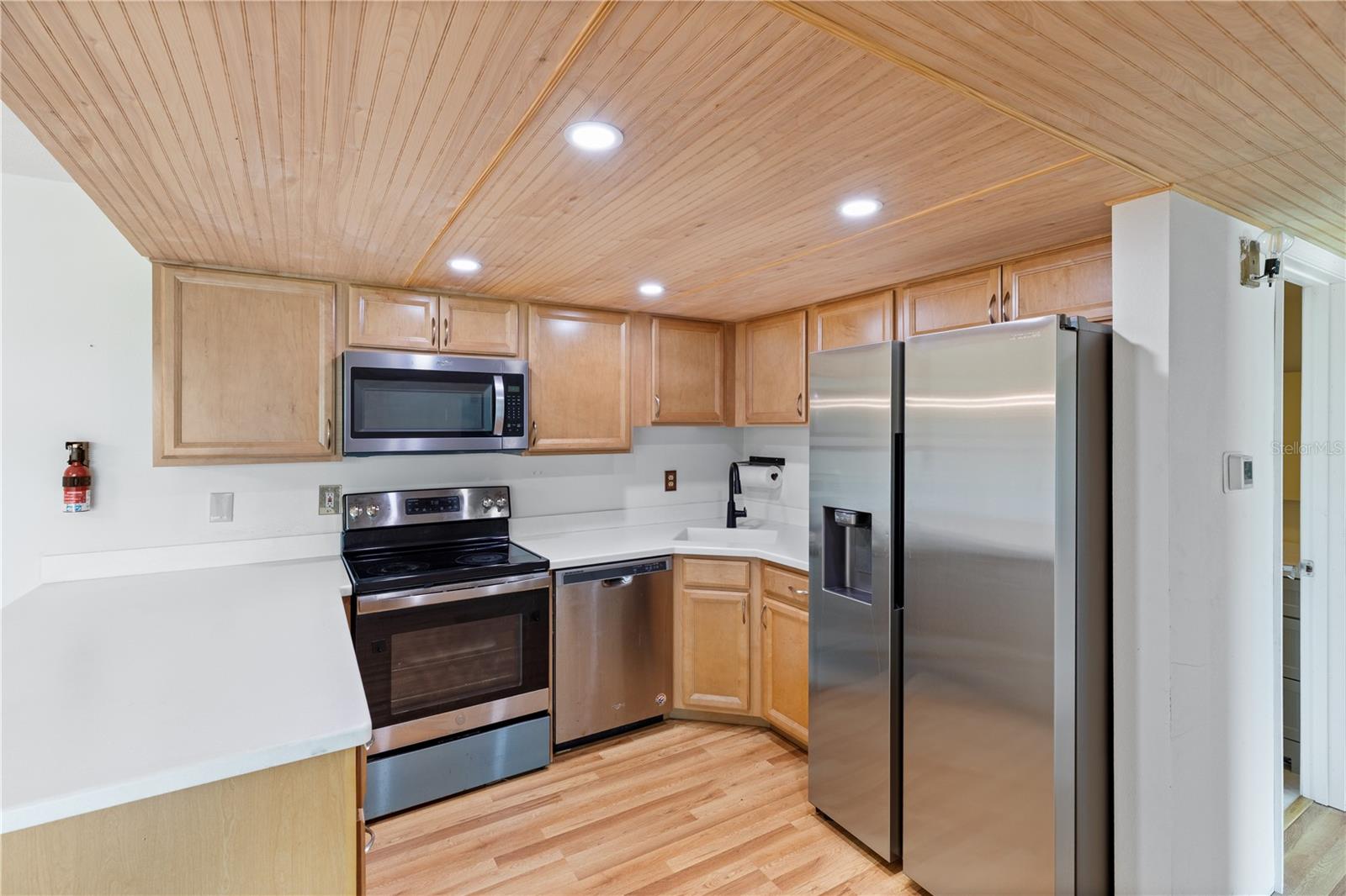 C7513801 Property Photo