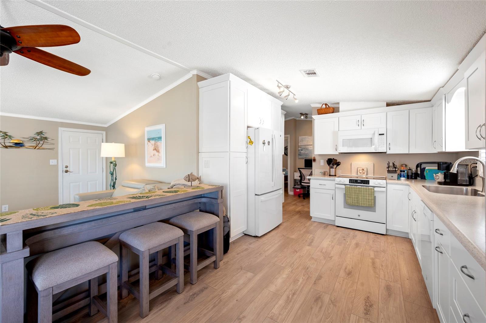 4300 RIVERSIDE DR #206, PUNTA GORDA, FL, 33982