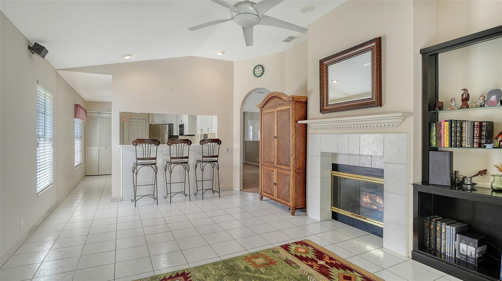 A4662543 Property Photo