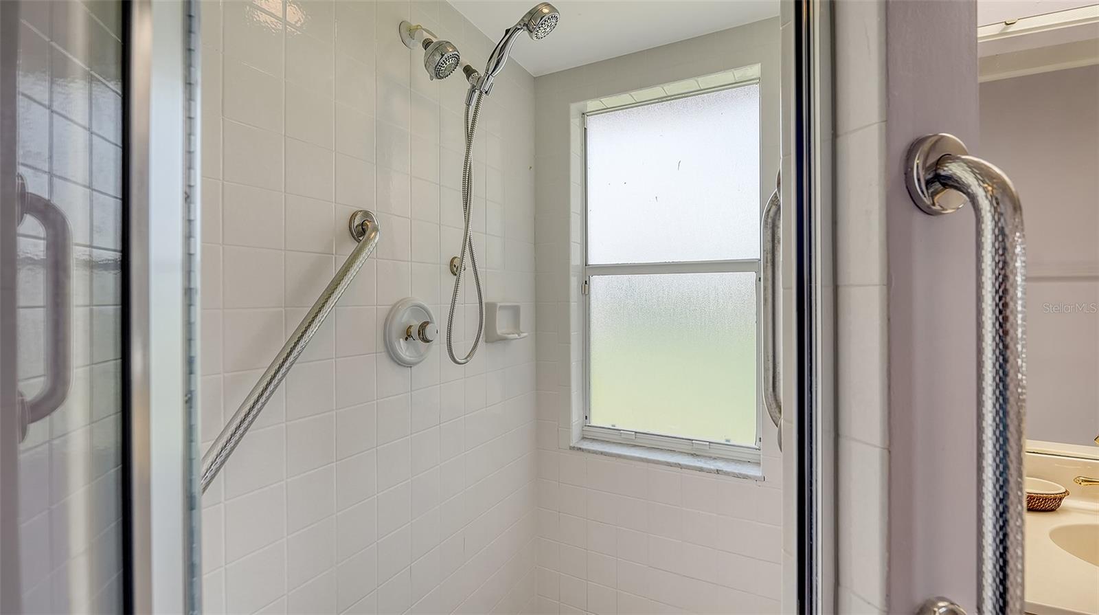 A4662543 Property Photo