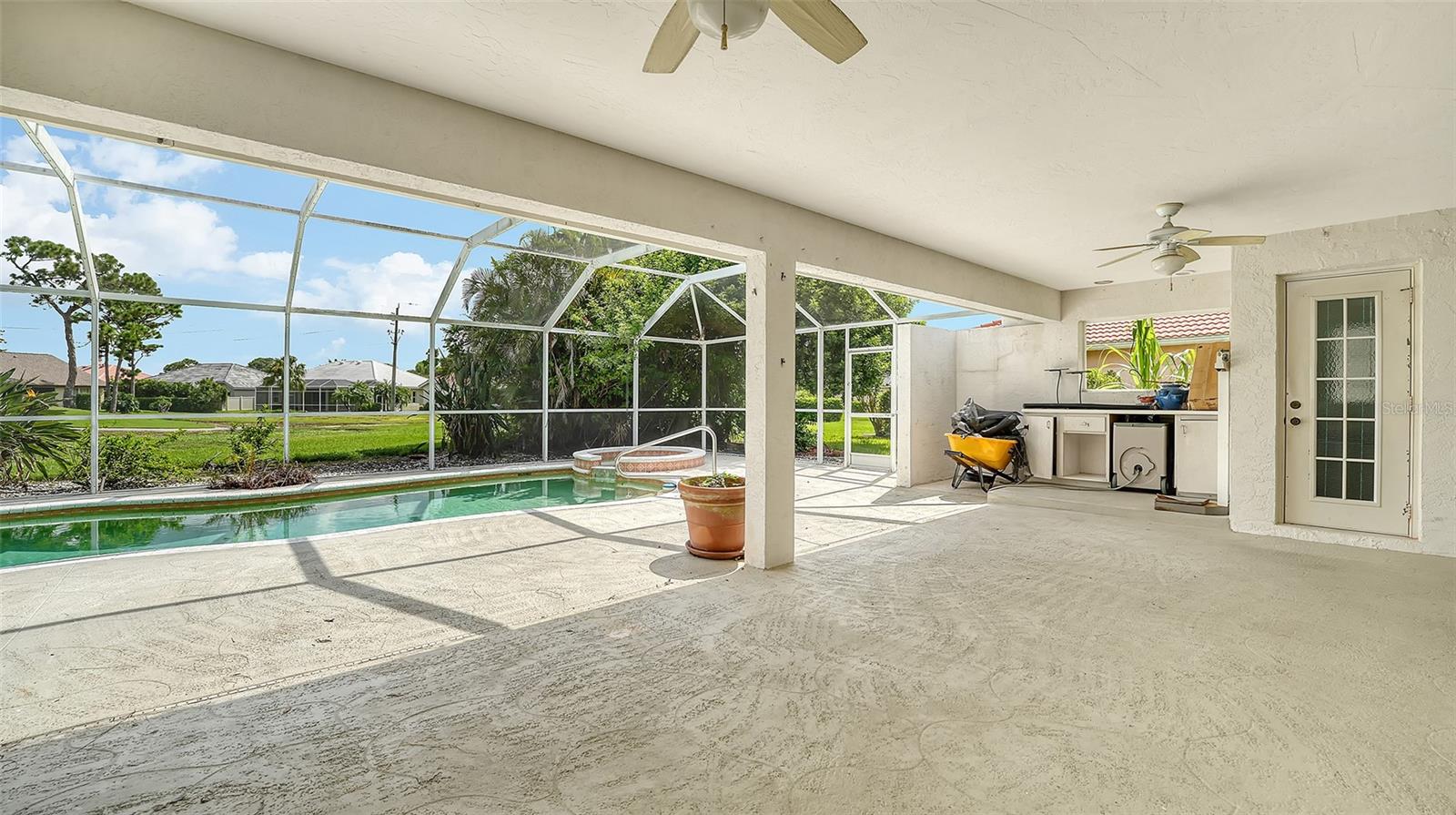 A4662543 Property Photo