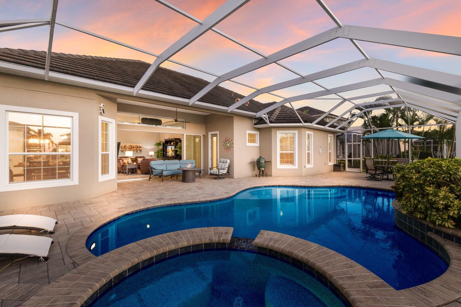 576 FORE DR, BRADENTON, FL, 34208