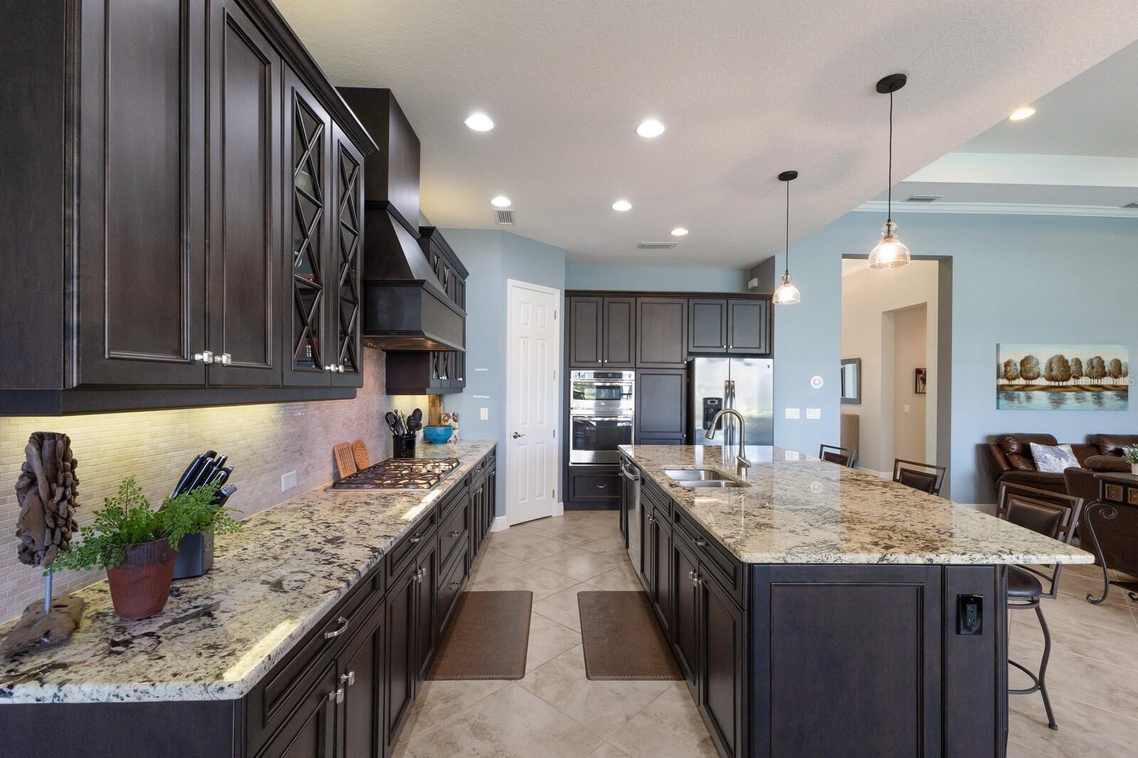 576 FORE DR, BRADENTON, FL, 34208