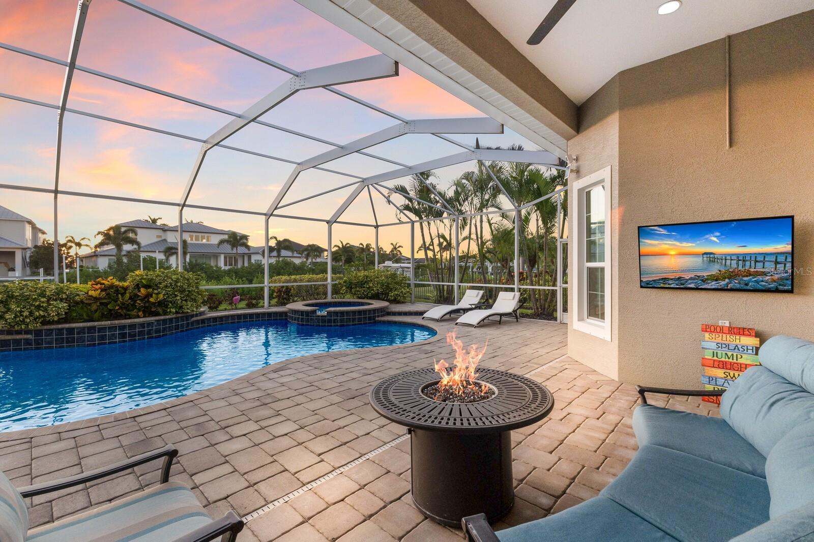 576 FORE DR, BRADENTON, FL, 34208