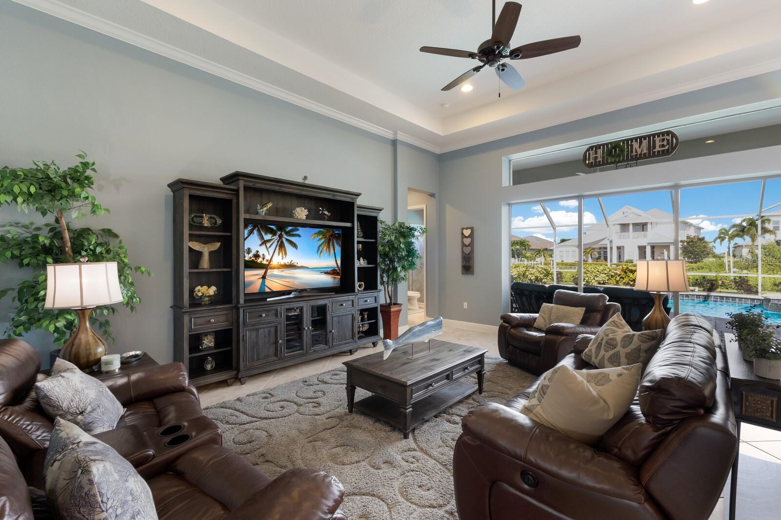 576 FORE DR, BRADENTON, FL, 34208