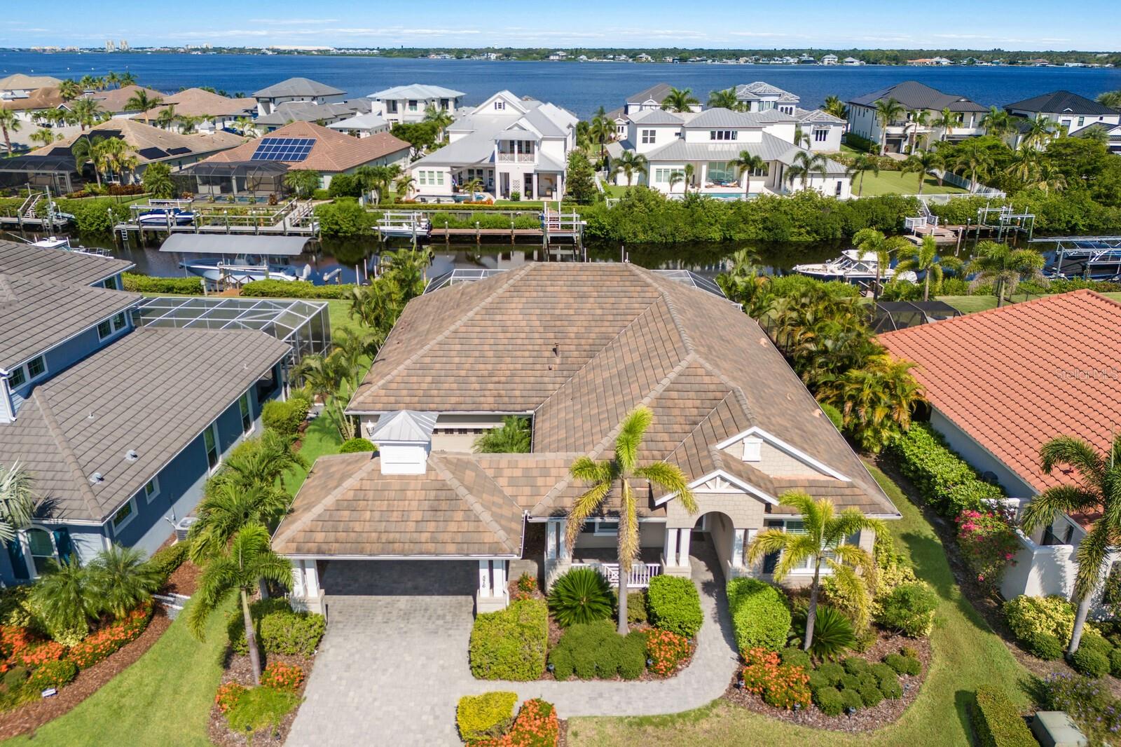 576 FORE DR, BRADENTON, FL, 34208