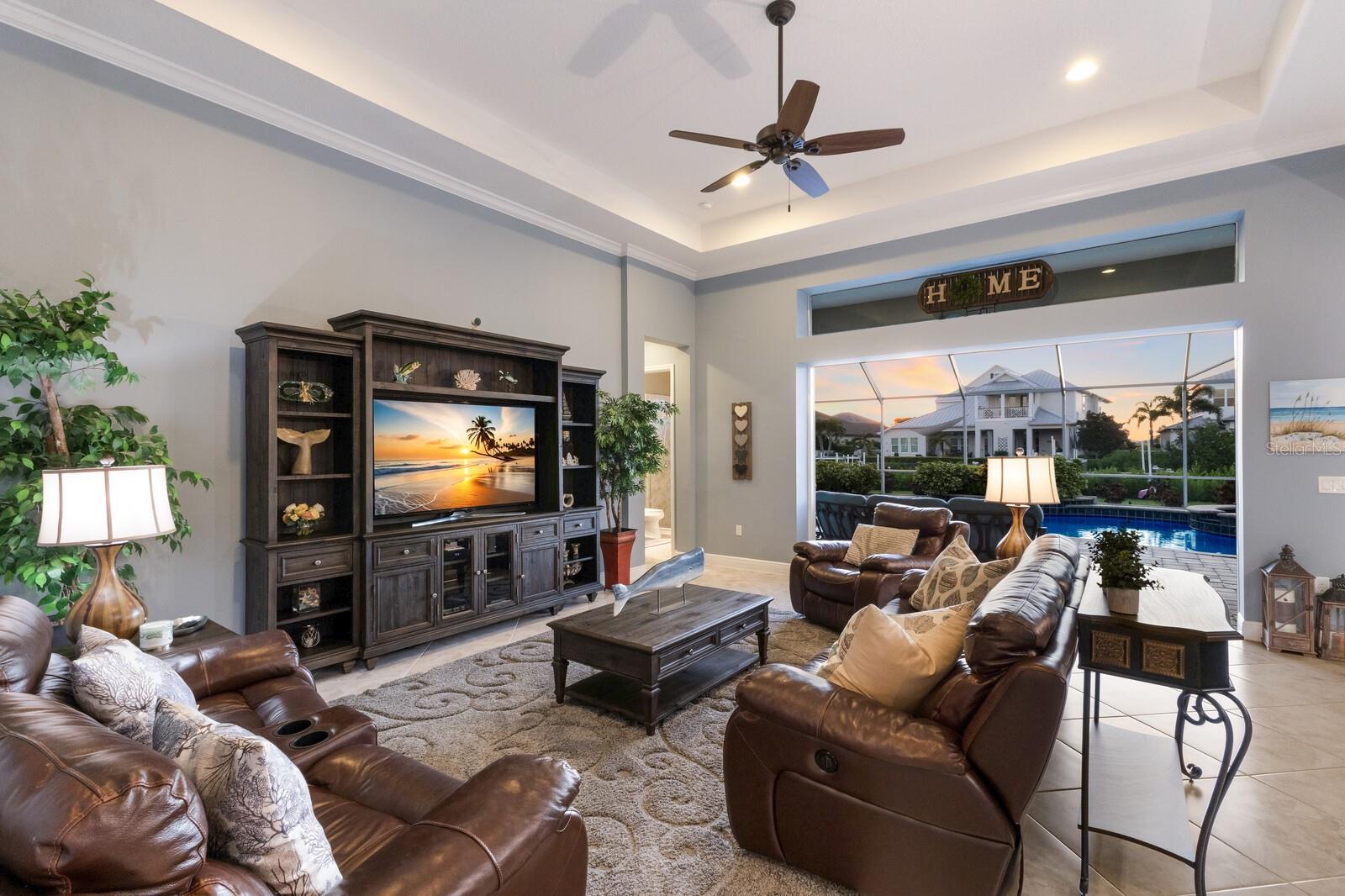 576 FORE DR, BRADENTON, FL, 34208