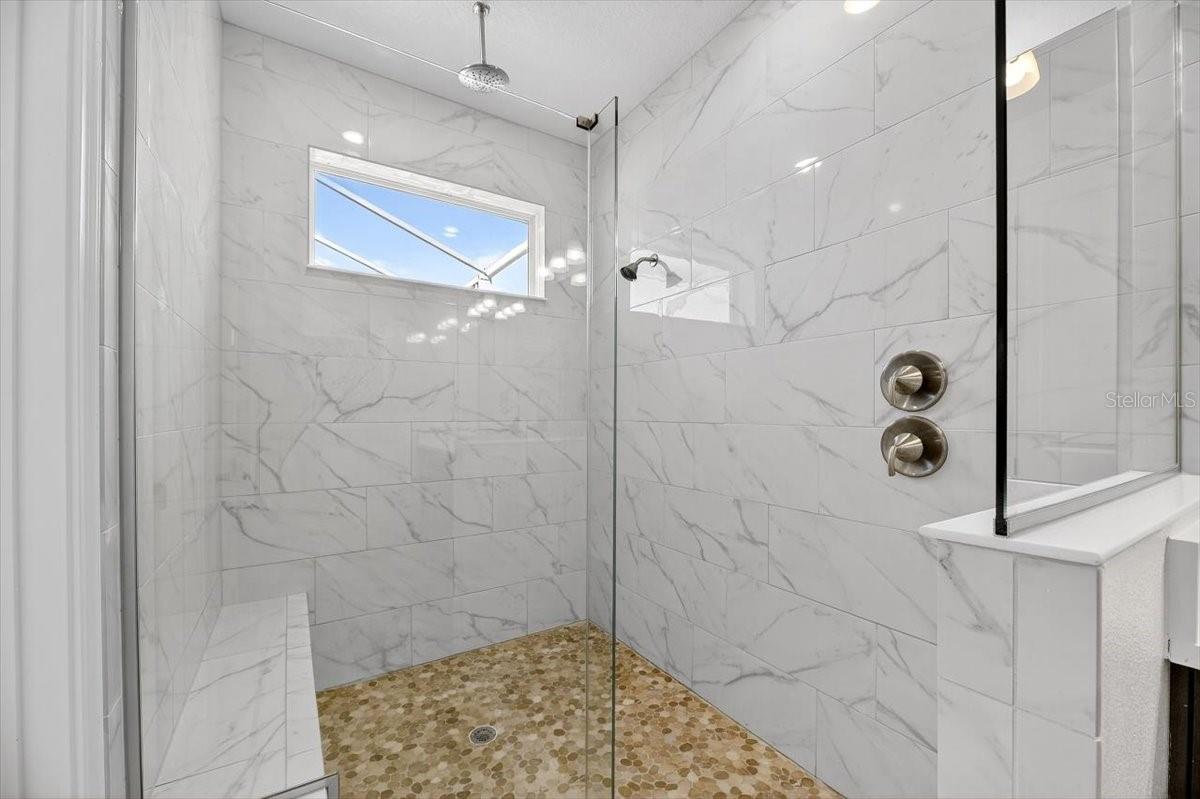 En suite