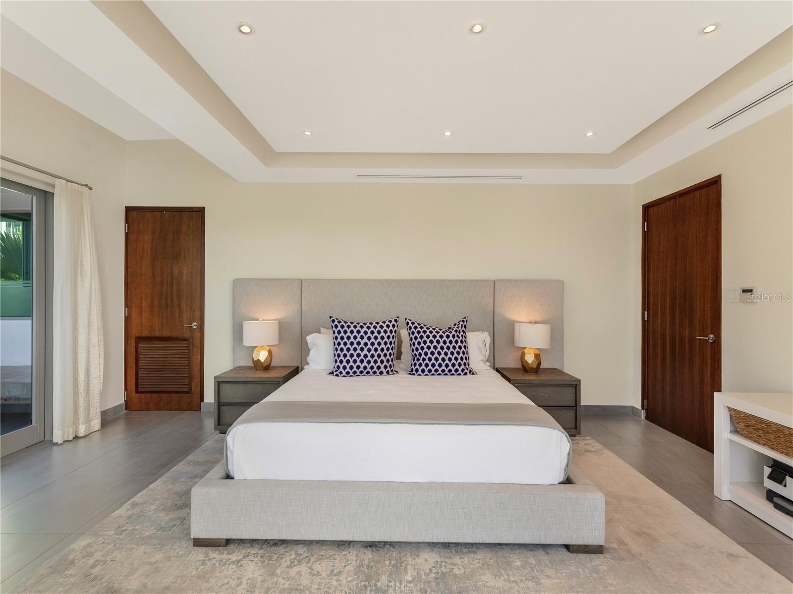 PR9115572 Property Photo