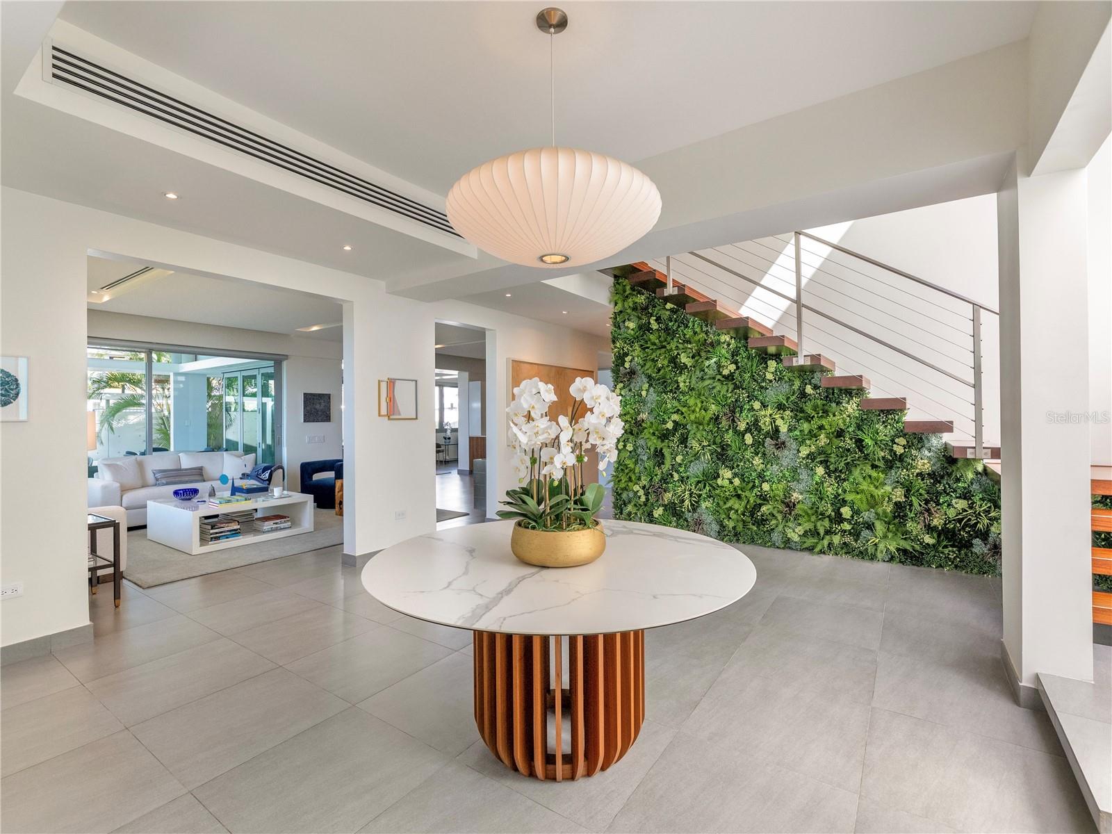 PR9115572 Property Photo