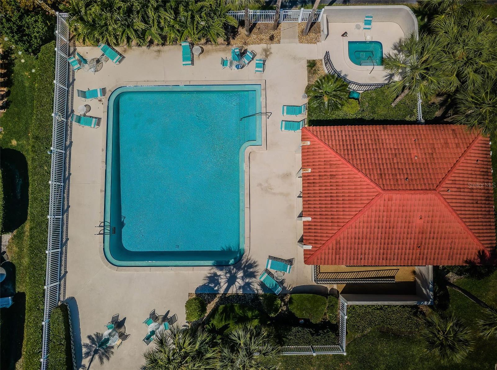 4916 MILANO CT NE, ST PETERSBURG, FL, 33703