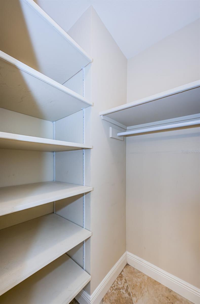 4916 MILANO CT NE, ST PETERSBURG, FL, 33703