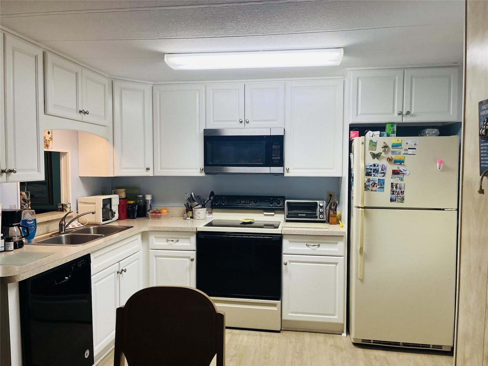 A4662569 Property Photo