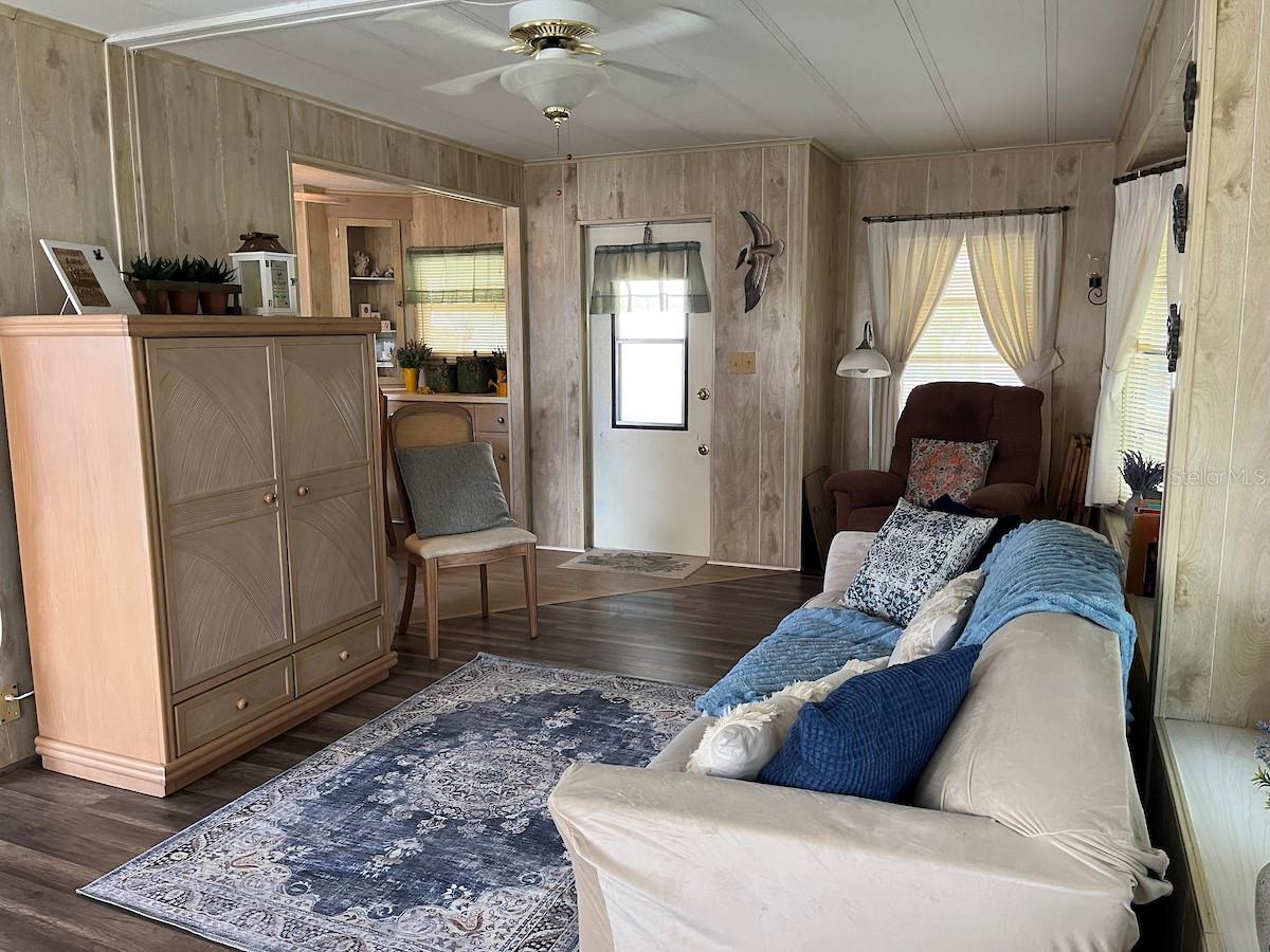 A4662569 Property Photo