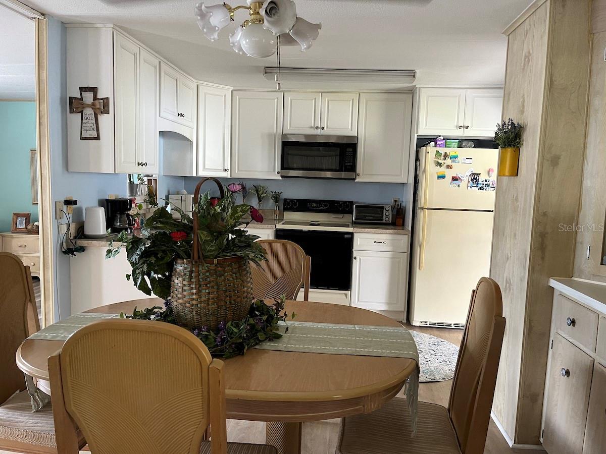 A4662569 Property Photo