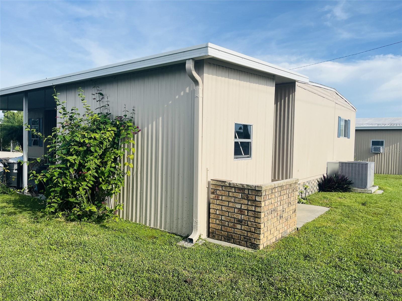 A4662569 Property Photo