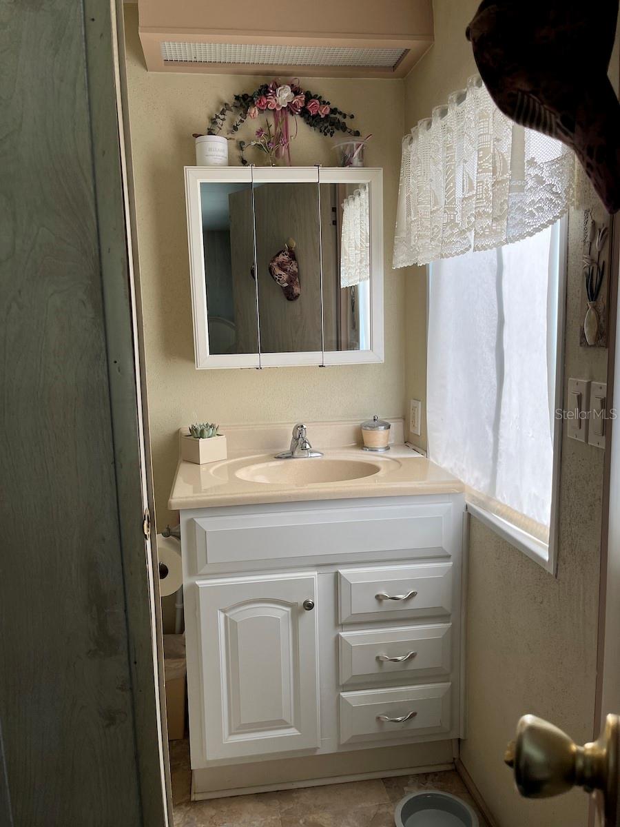 A4662569 Property Photo