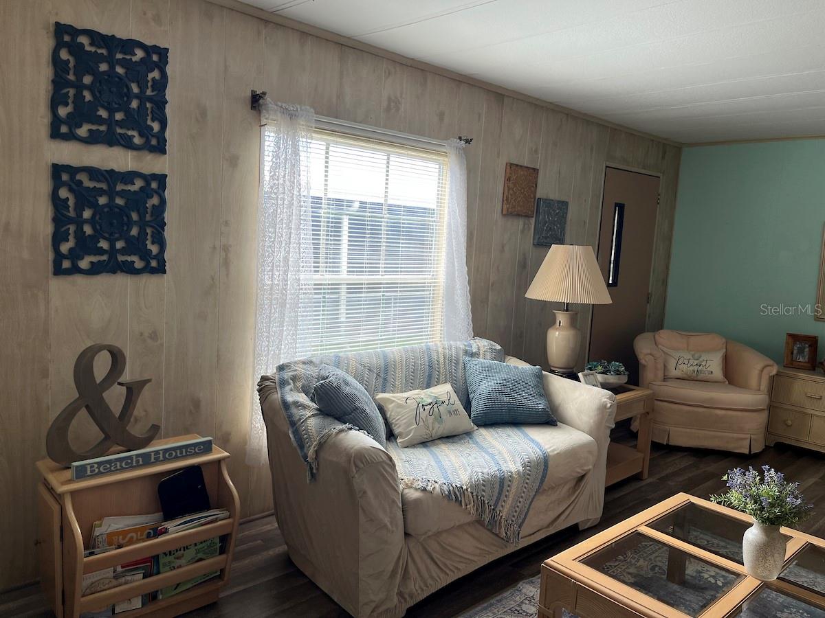 A4662569 Property Photo