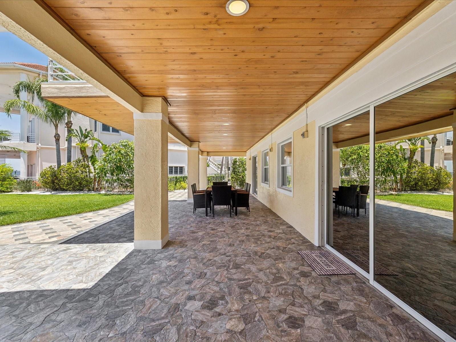 W7878297 Property Photo