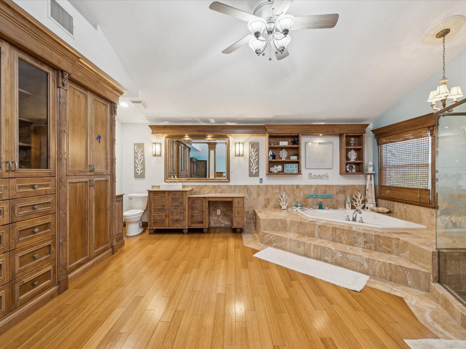 W7878297 Property Photo