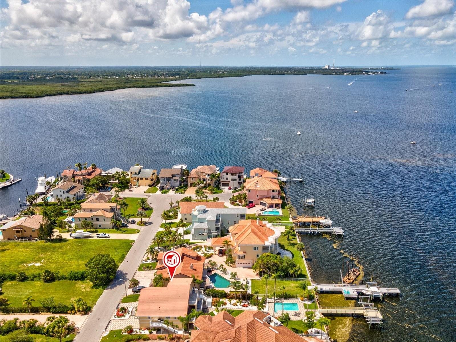 W7878297 Property Photo